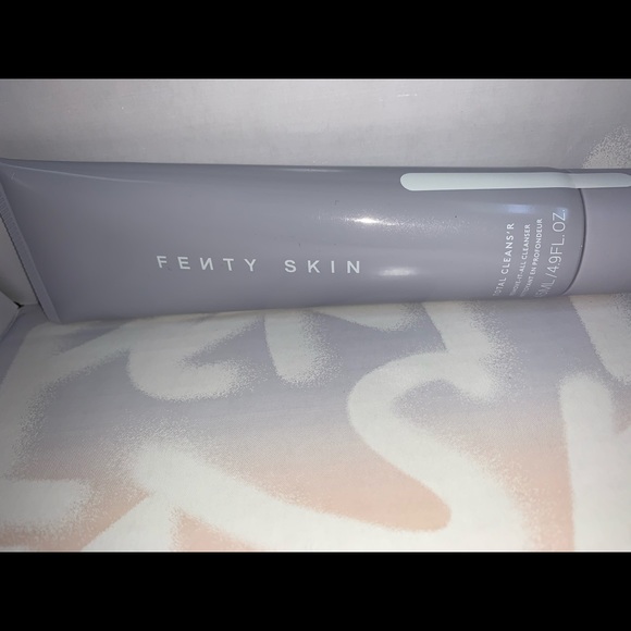 rihanna cleanser